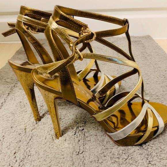 Ivanka Trump Stilettos US7 - Picture 3 of 7